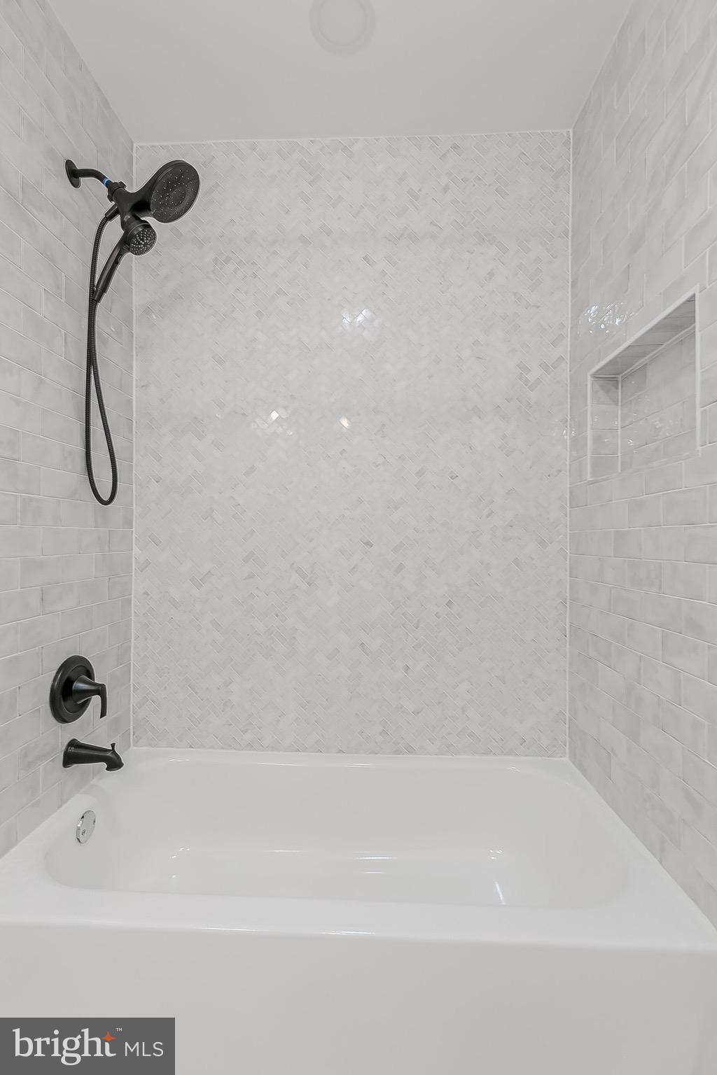 BALLSFORD - Residential Lease