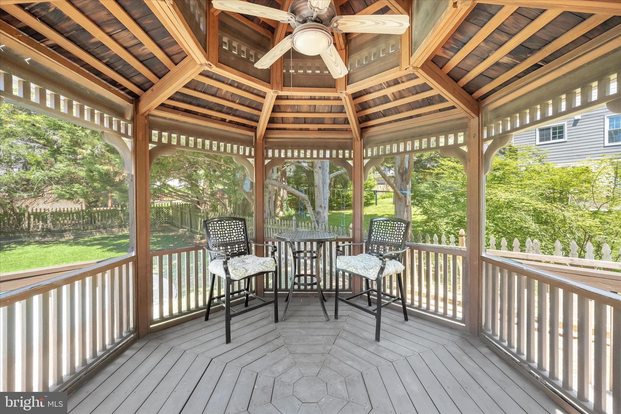 LONG MEADOW - Residential