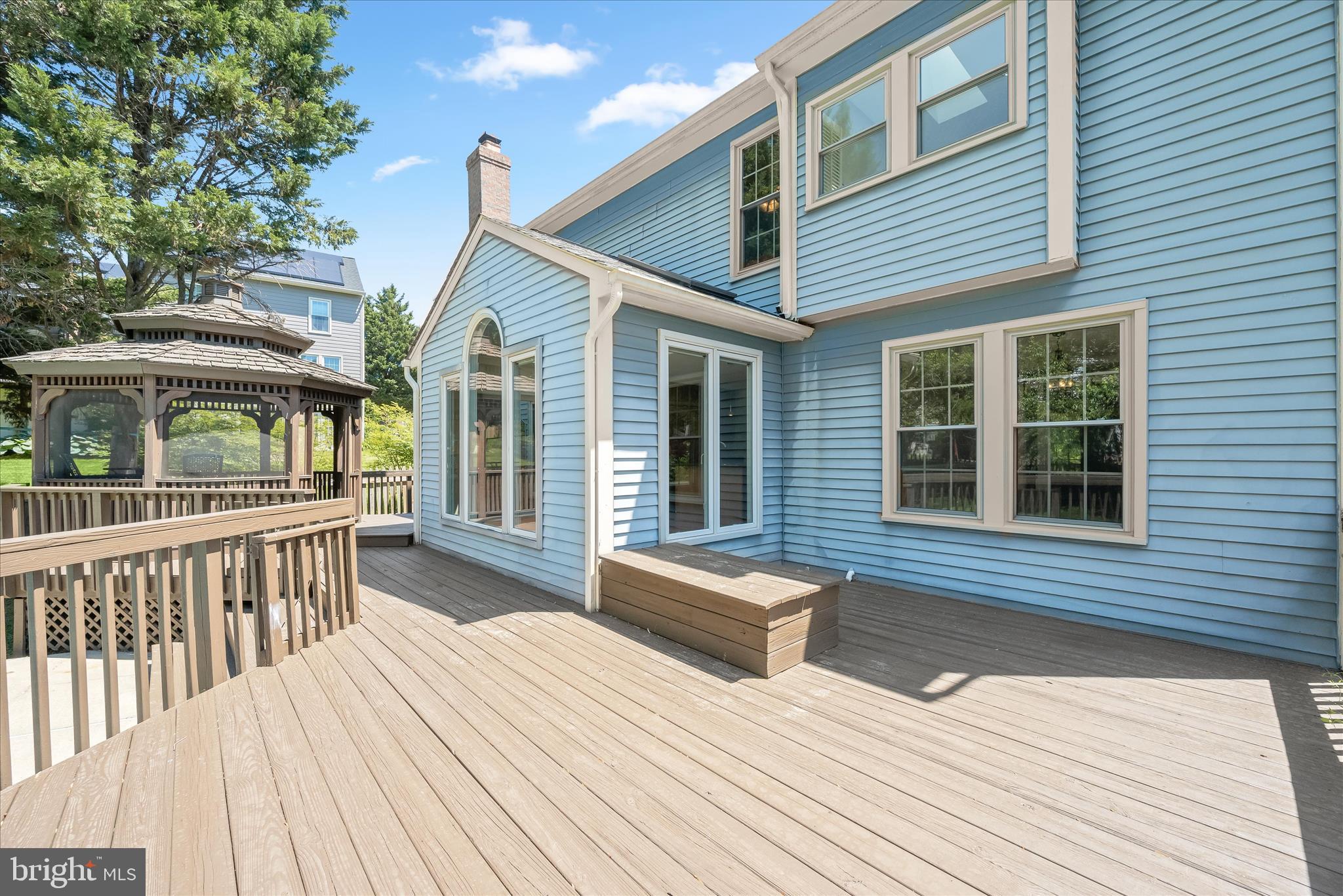 LONG MEADOW - Residential