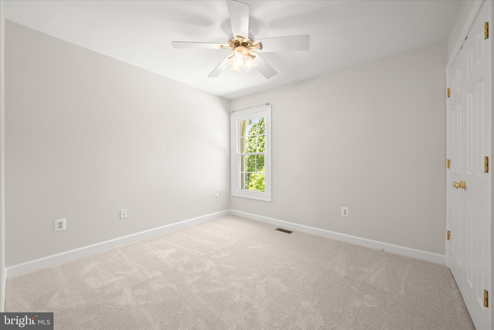 LONG MEADOW - Residential