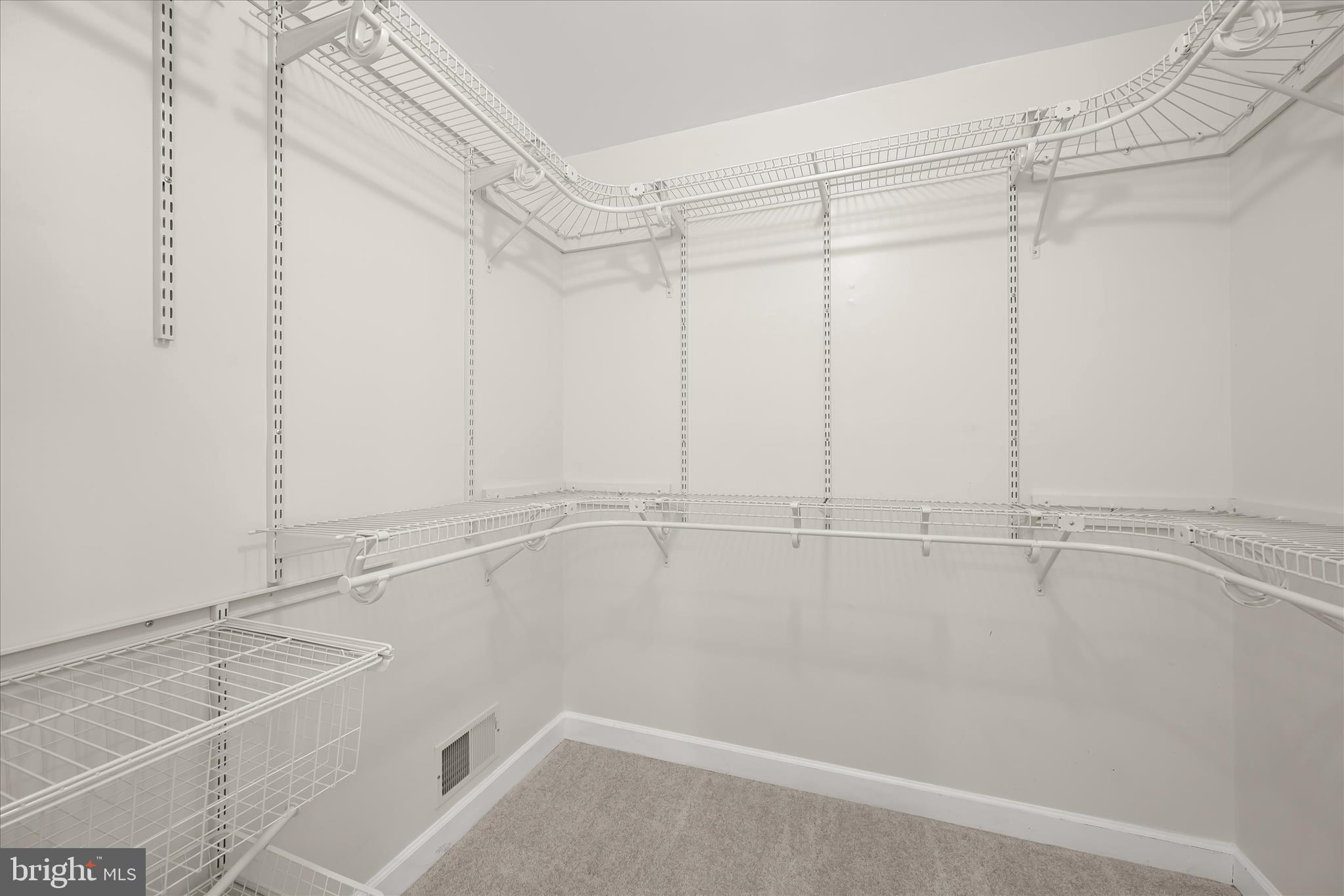 LONG MEADOW - Residential