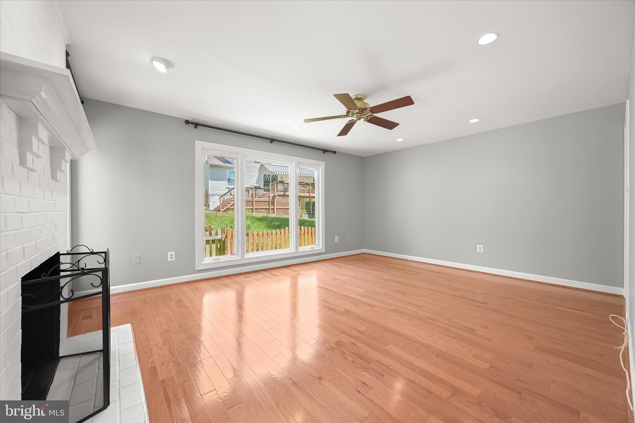 LONG MEADOW - Residential
