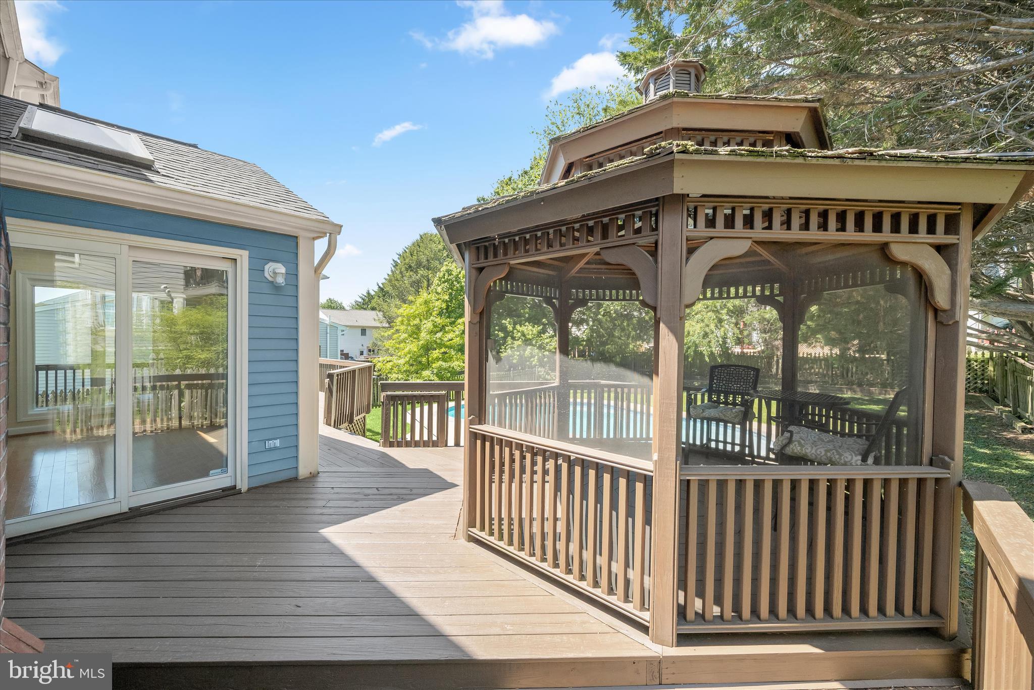 LONG MEADOW - Residential