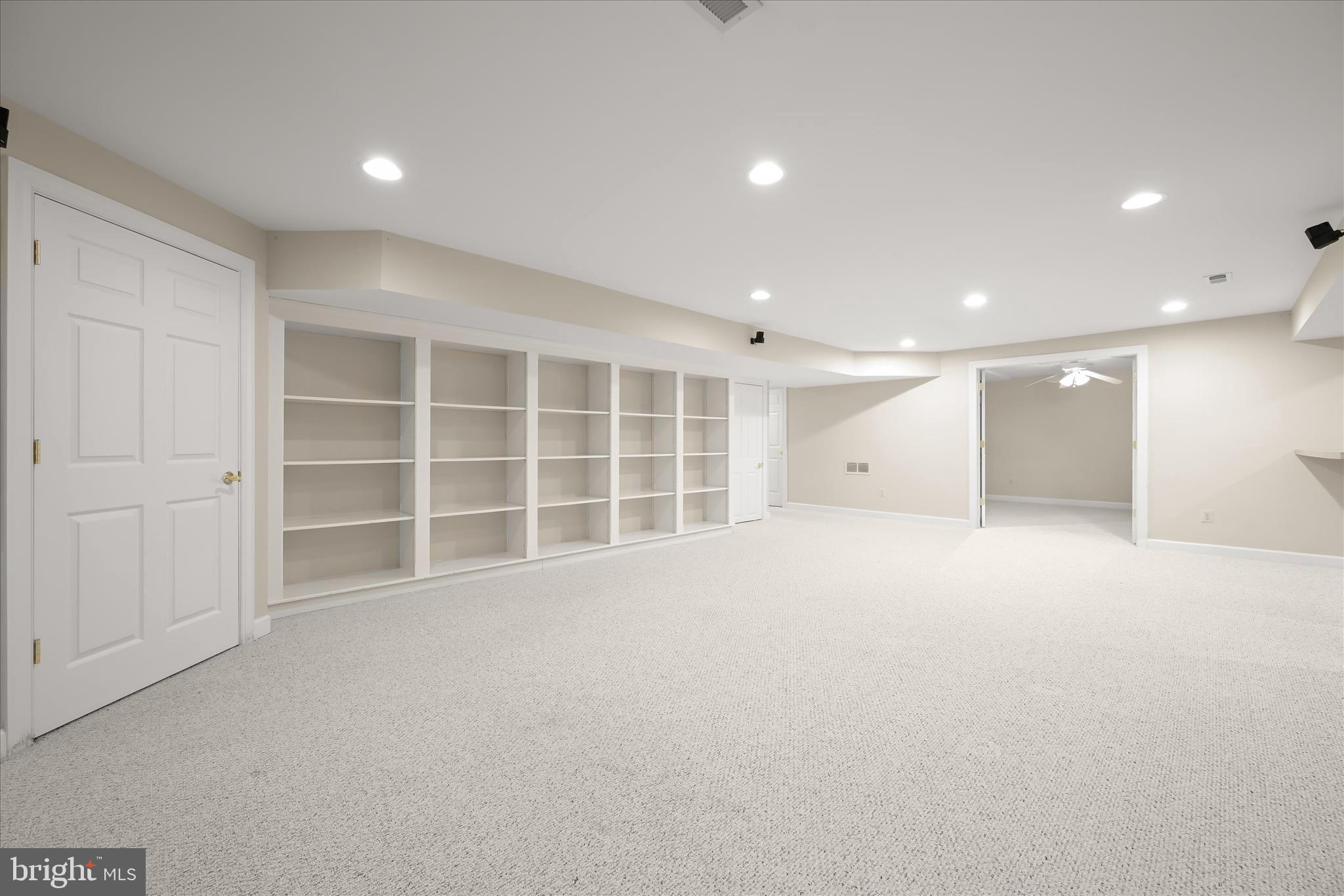 LONG MEADOW - Residential