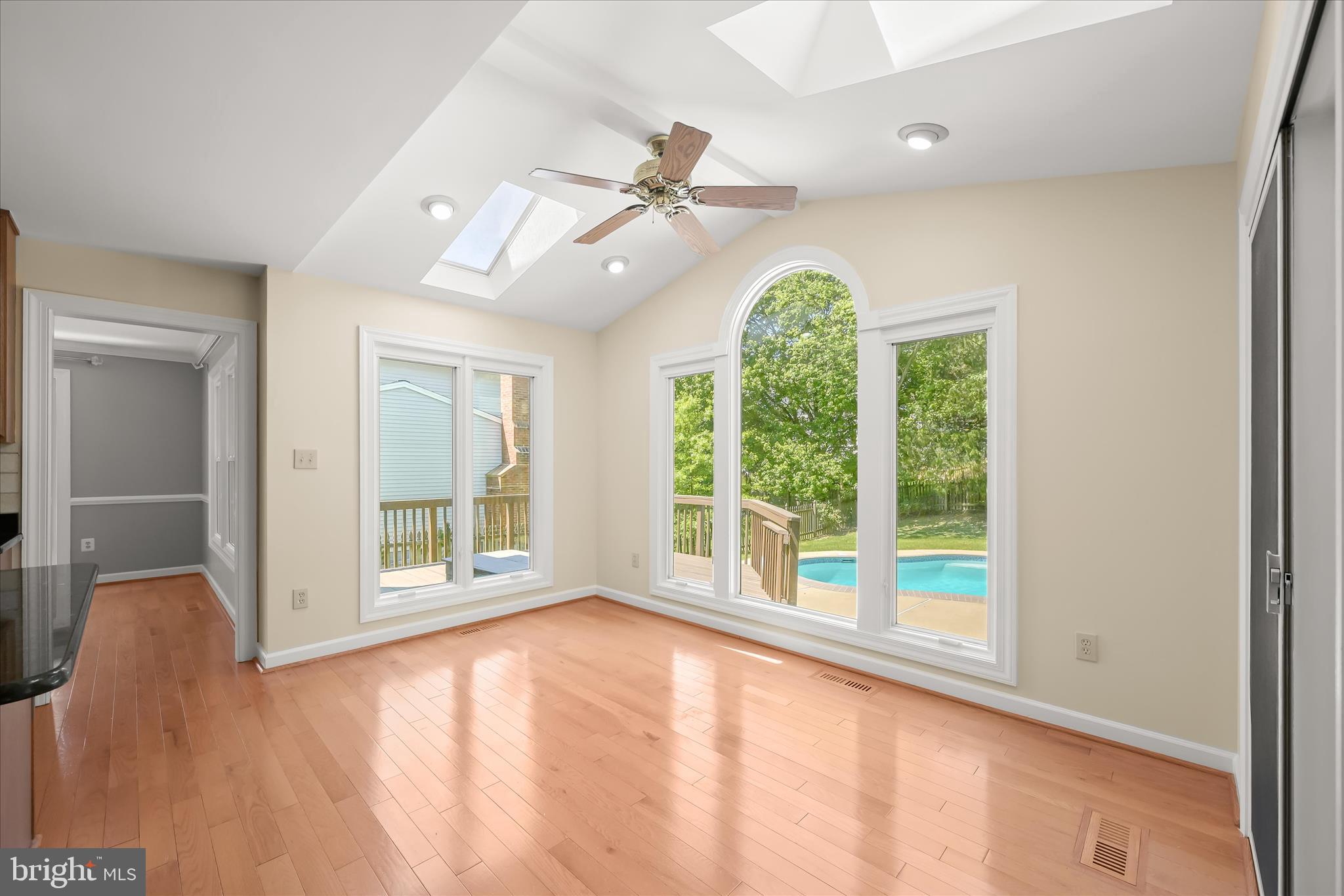 LONG MEADOW - Residential