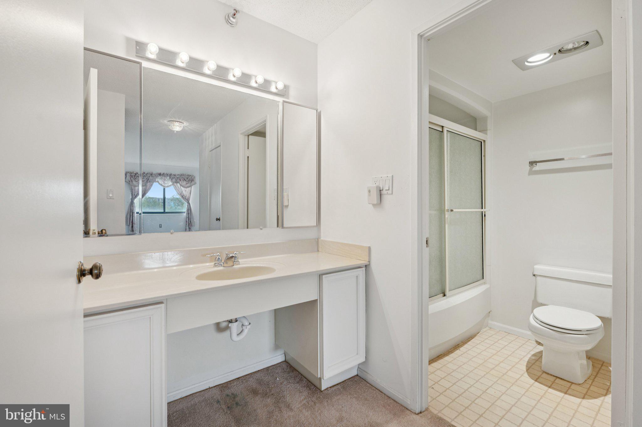 GREENS AT LEISURE WORLD - Residential