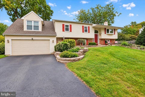 Homes For Sale - 505 Faith Drive<br/> NORRISTOWN, PA 19403