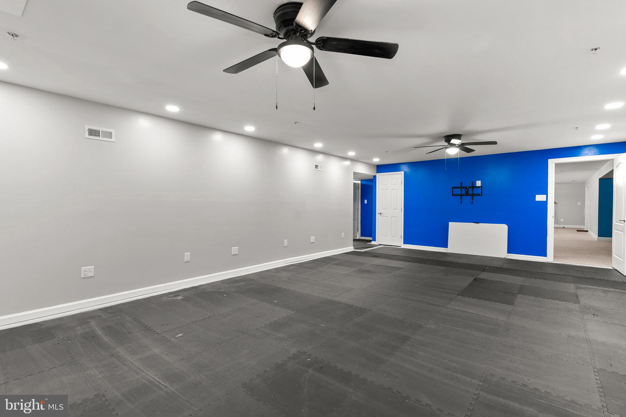 COACHMAN'S PATH - Residential