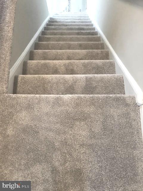 DALE CITY - Residential Lease