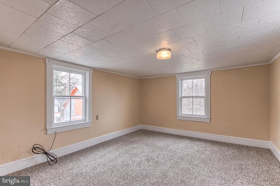 SHIPPENSBURG - Residential