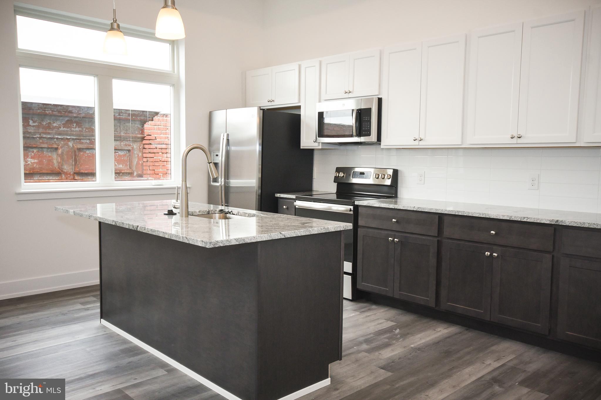 ROXBOROUGH - Residential Lease