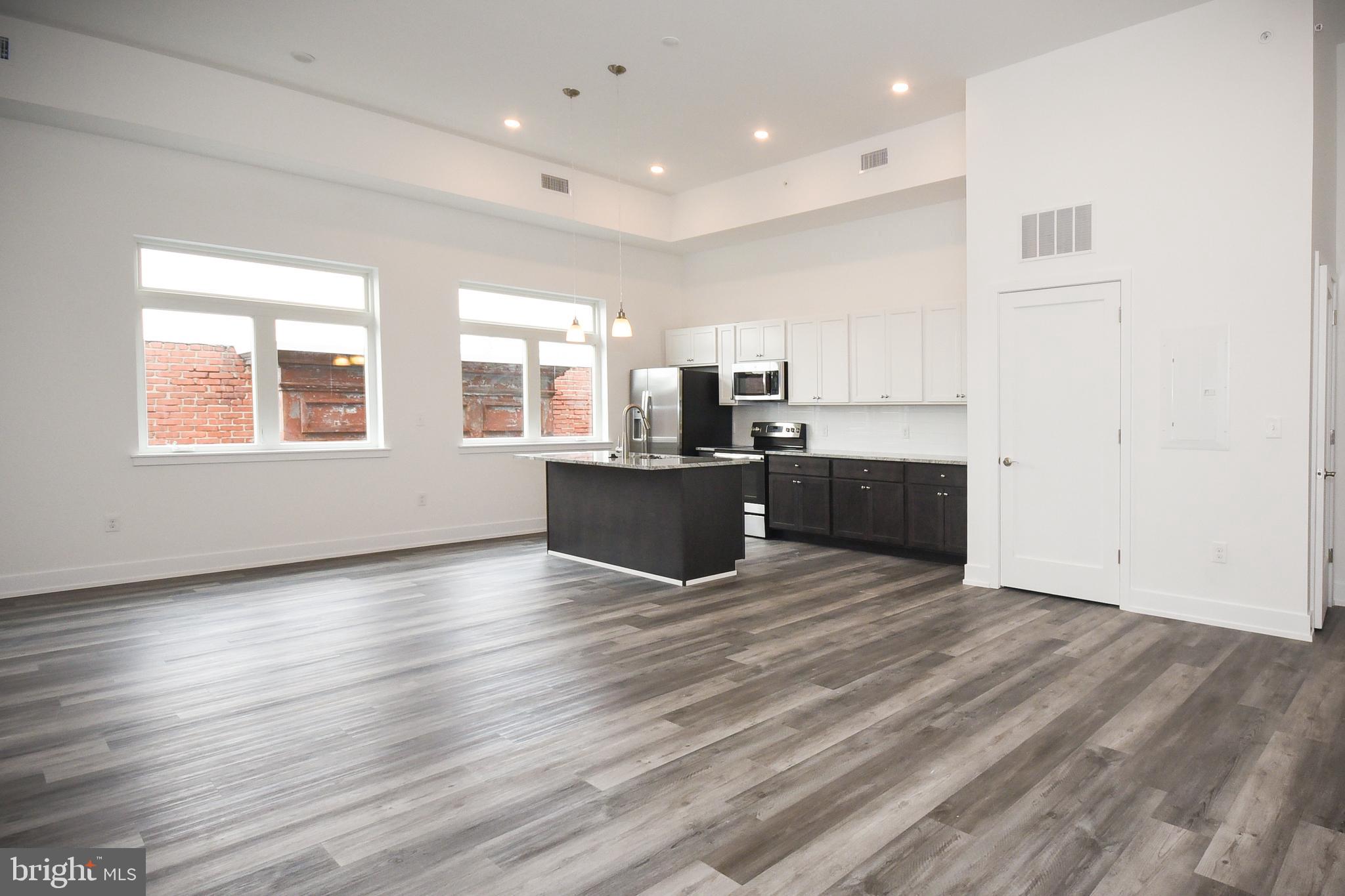 ROXBOROUGH - Residential Lease