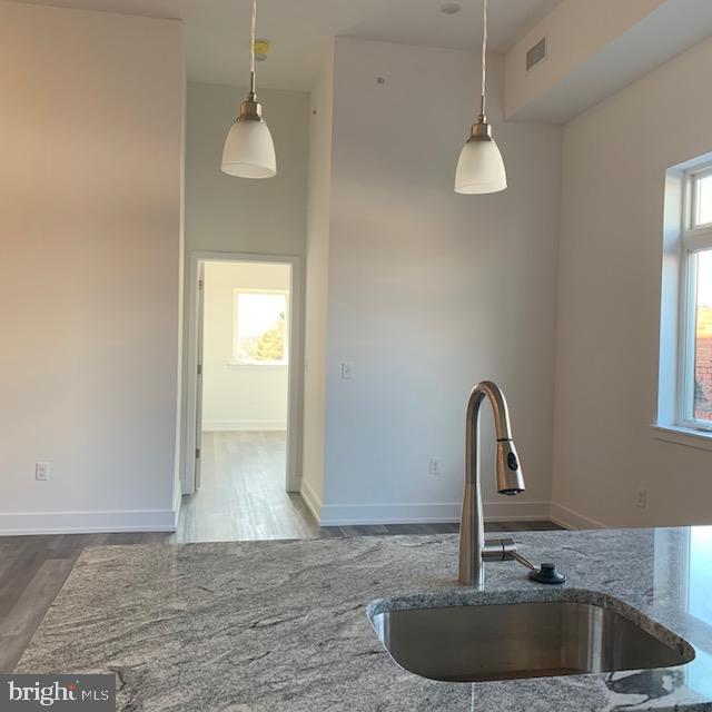 ROXBOROUGH - Residential Lease