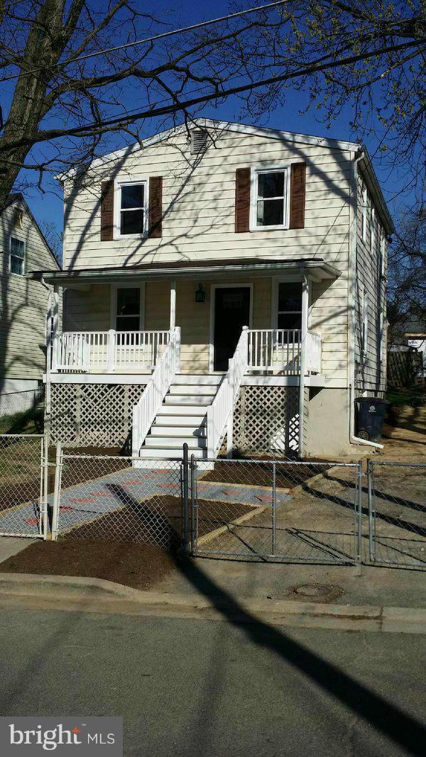 CONTRACT FELL THROUGH!! MUST SEE! READY FOR IMMEDIATE OCCUPANCY!Beautiful, completely renovated 4 bedroom 2 full bath home! Gorgeous new bamboo hardwood on first level. New Stainless steel appliances to compliment the granite counter tops. New energy saving windows with lifetime warranty through out home. Large fenced in yard, new paint, new carpet. Close to metro and shopping!
