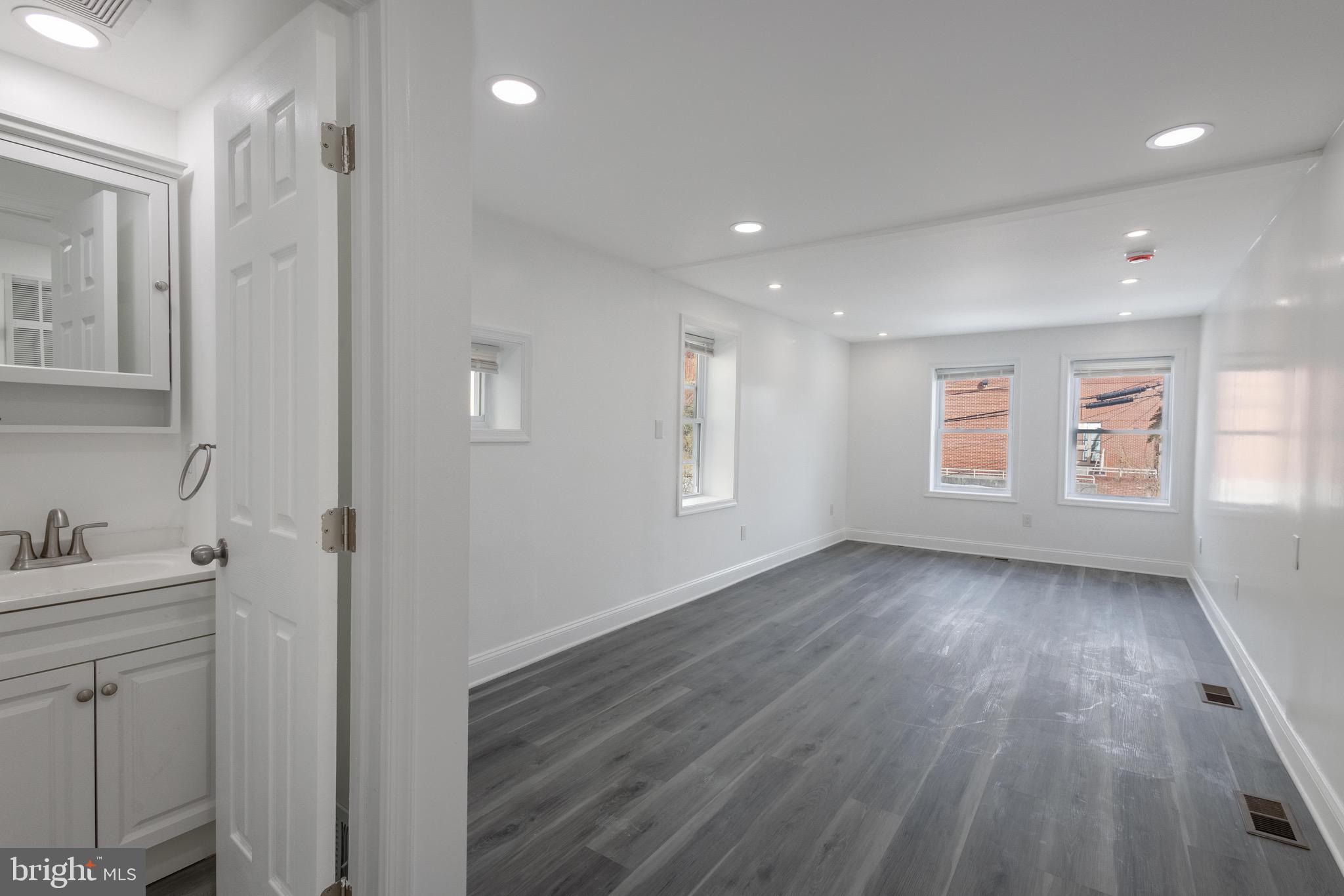 GAY STREET - Residential