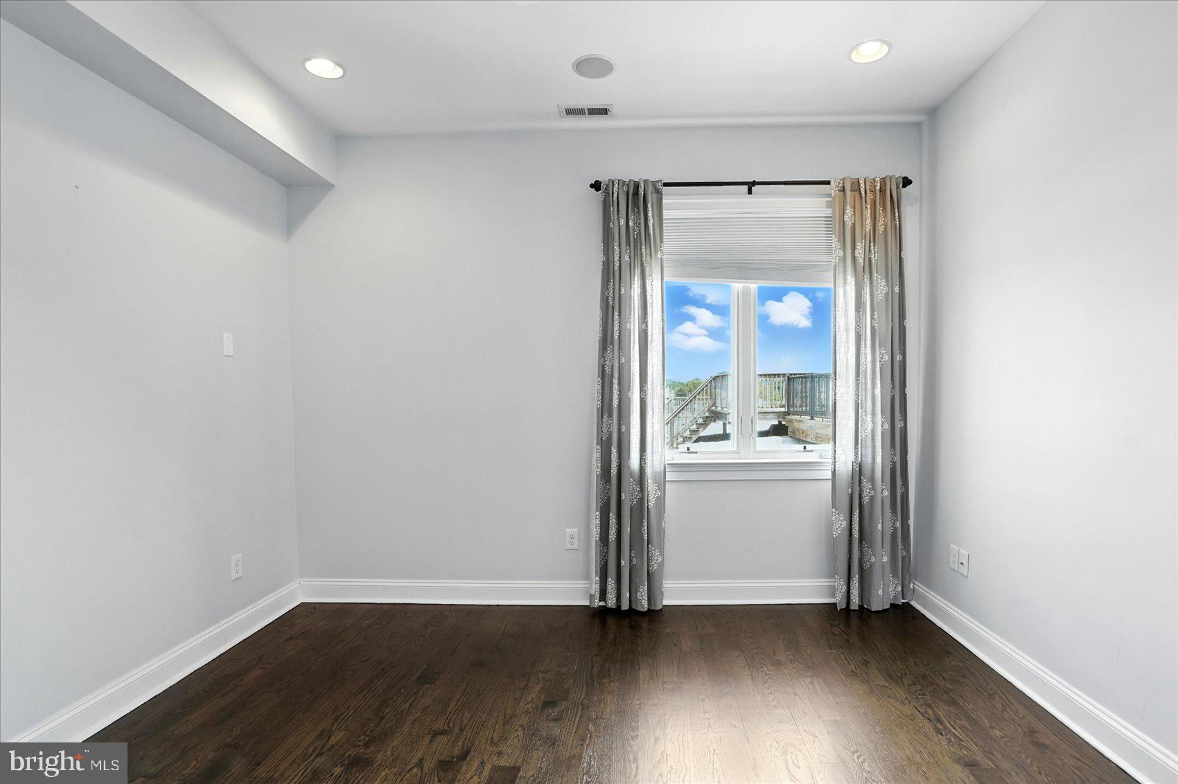 PATTERSON PARK - Residential