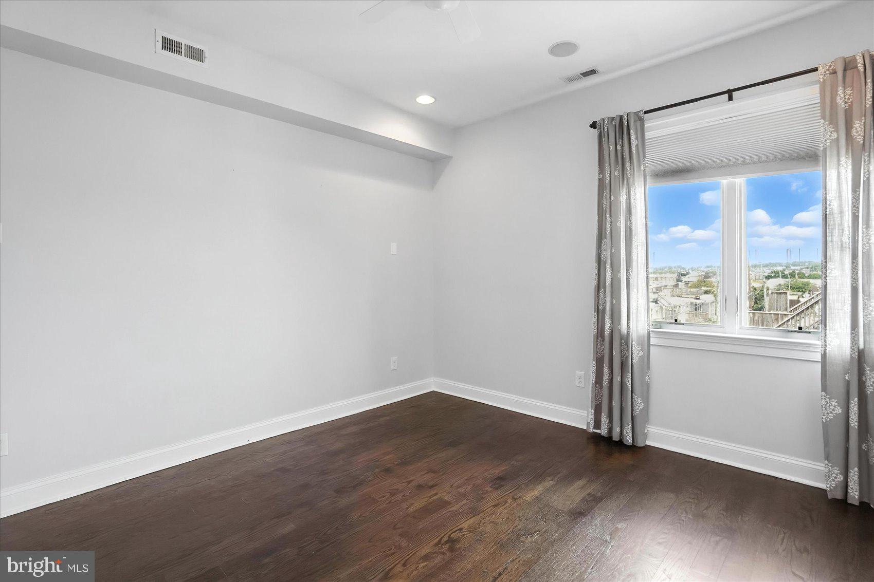 PATTERSON PARK - Residential