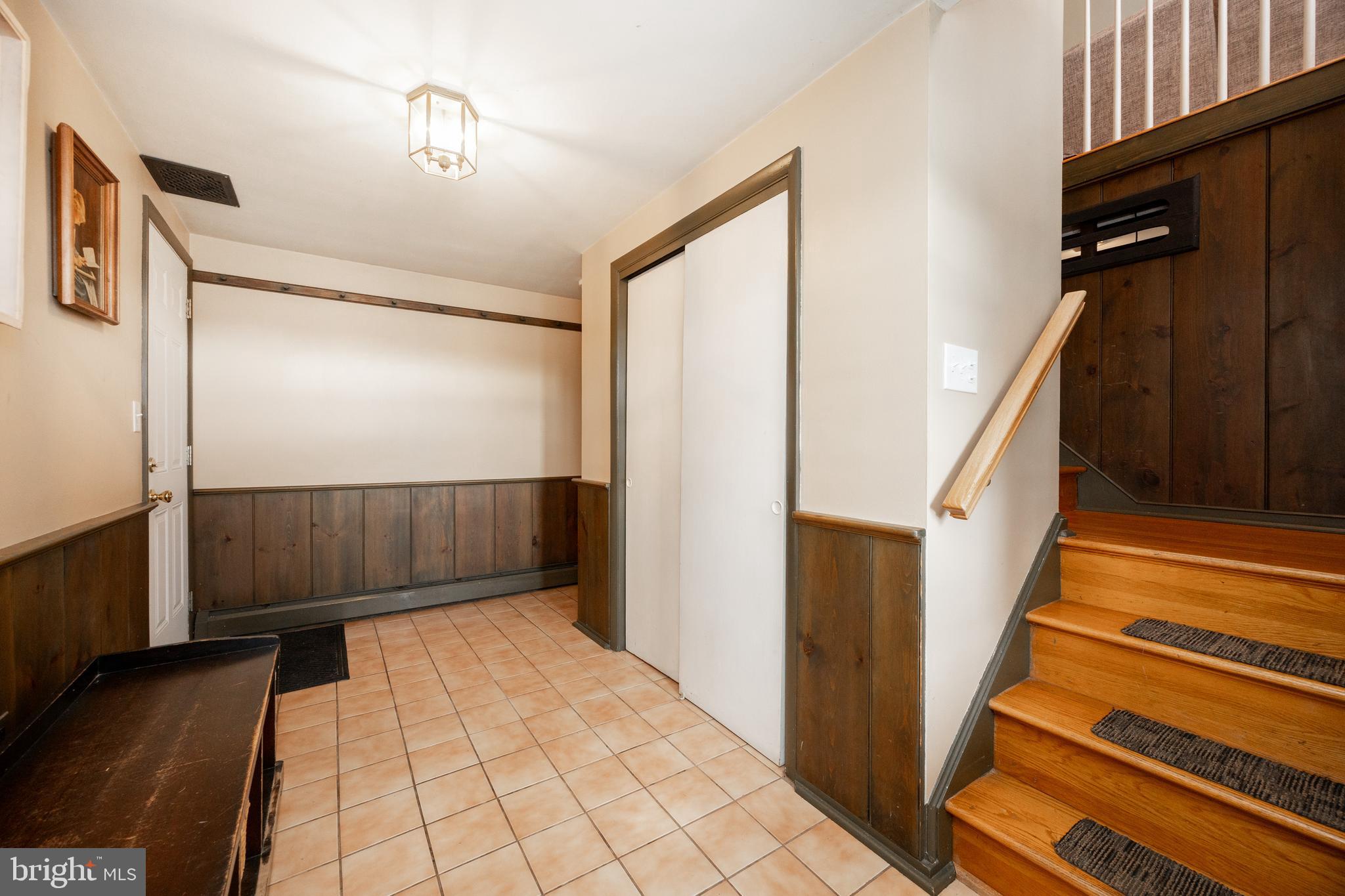 SLONAKER - Residential