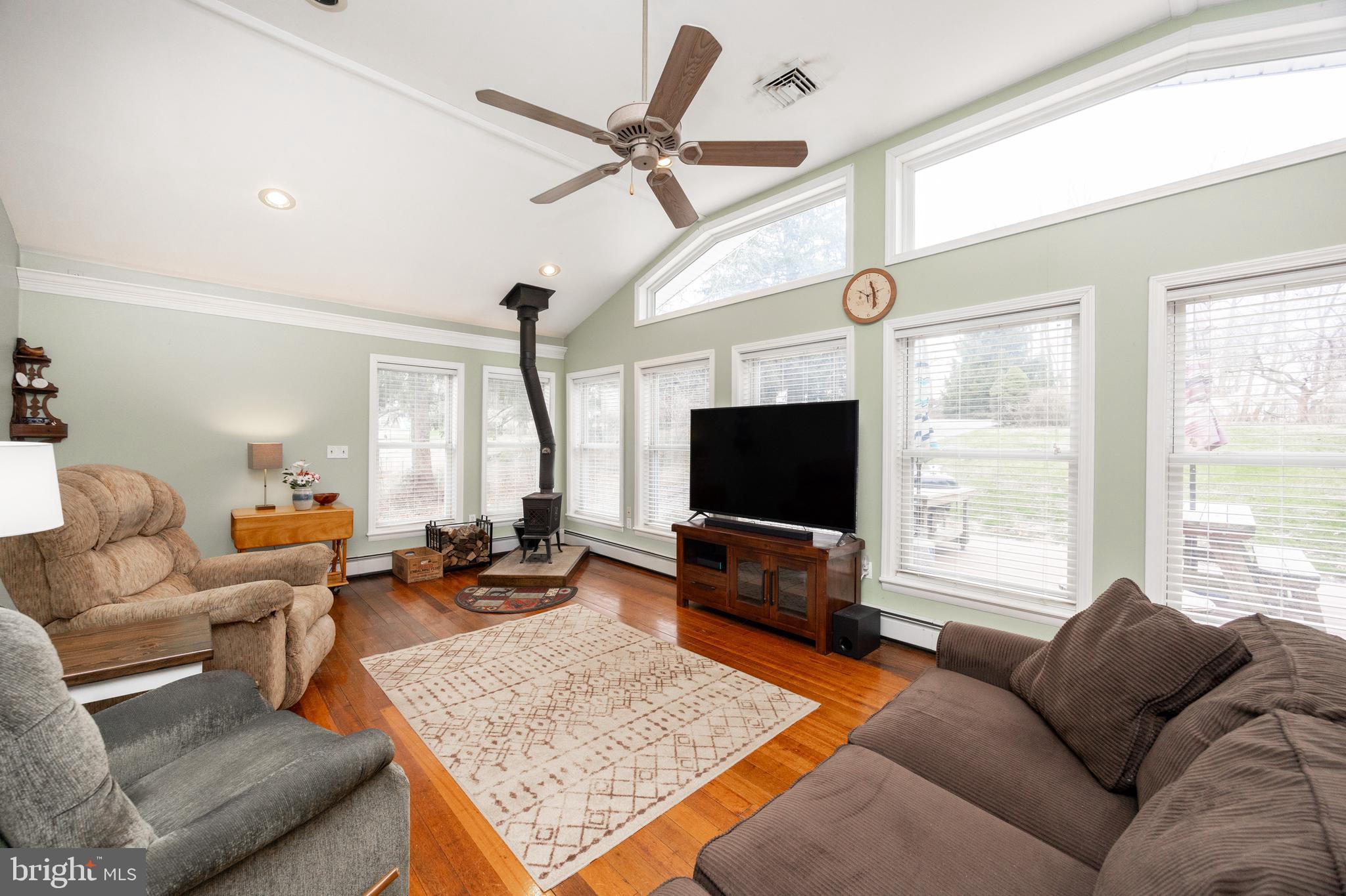 SLONAKER - Residential