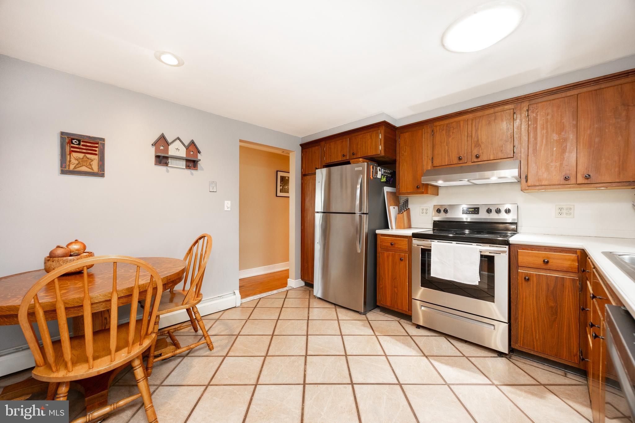 SLONAKER - Residential