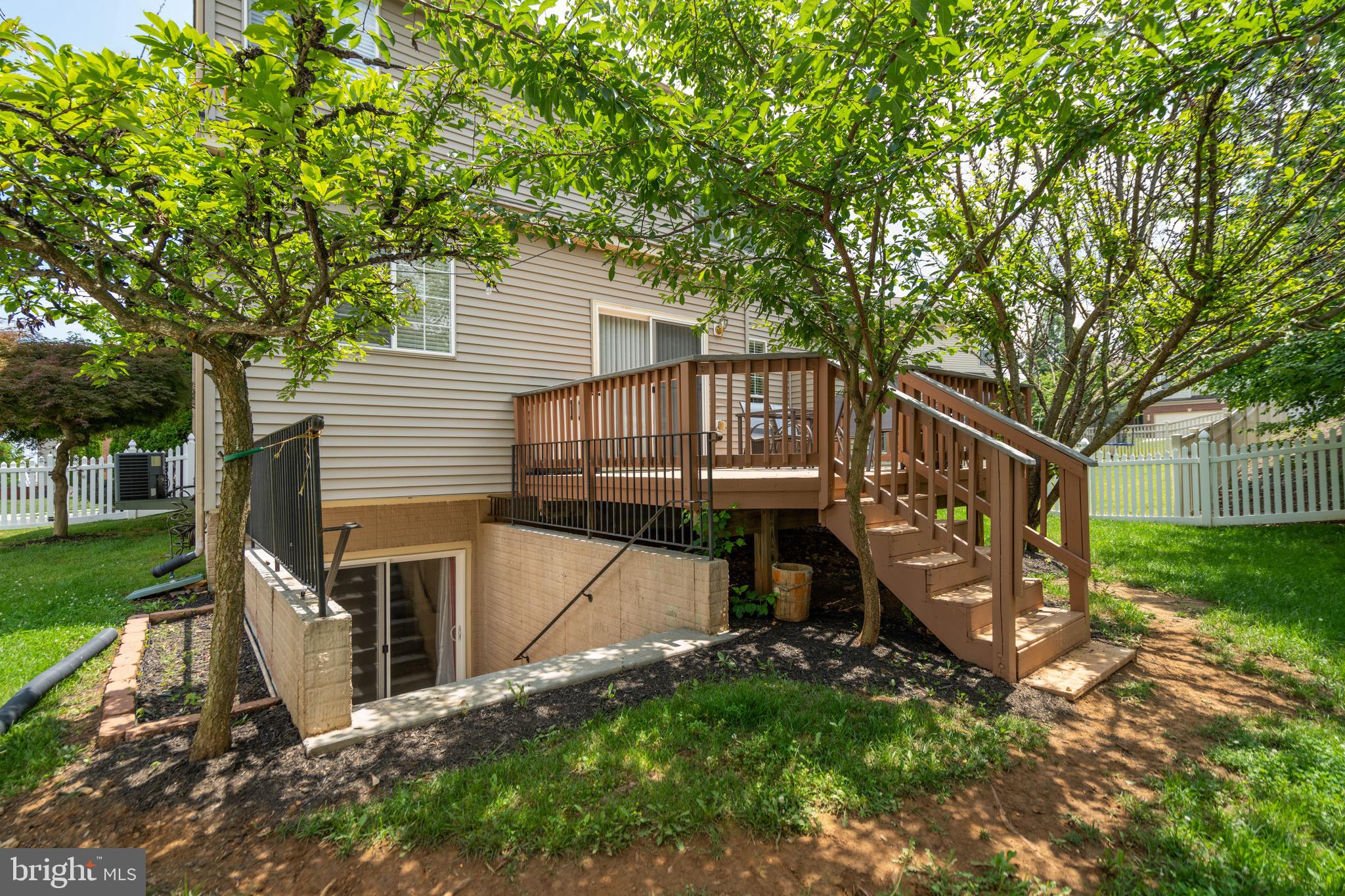 PARK PLACE - Residential Lease