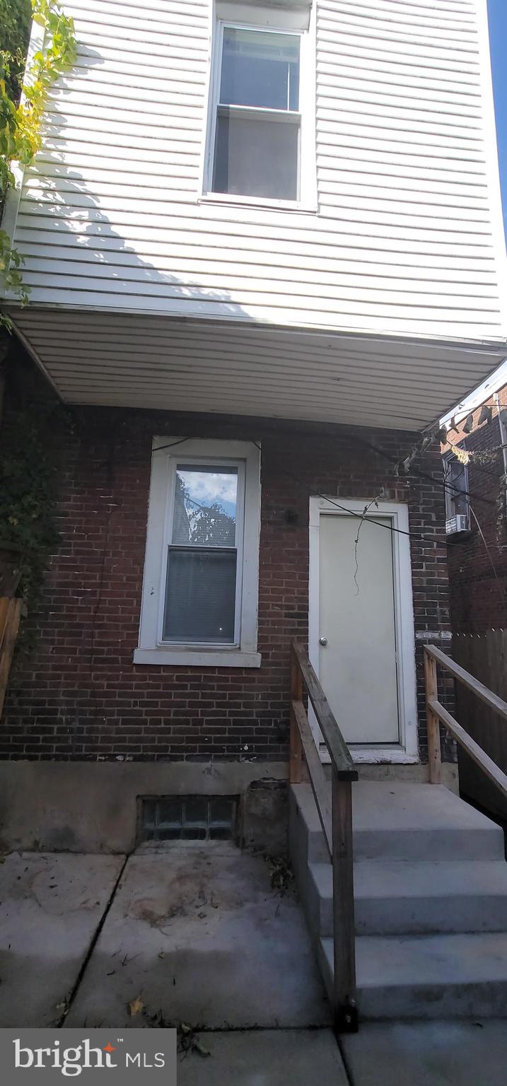 WEST PHILADELPHIA - Residential