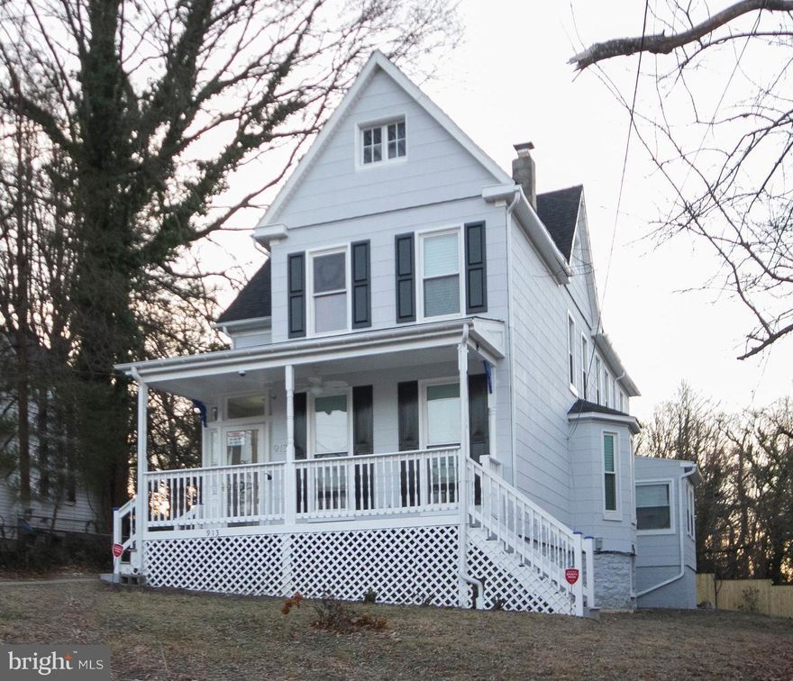 Great for summer fun!  Old charm meets New Style in this meticulously renovated/remodeled turn of the century traditional home featuring 5 br 2.5 ba. Relaxing master BR has a sitting area and a beautiful master bath. Spacious Open main level screams entertain. Kitchen w/granite counters, breakfast bar & kitchen nook. Wood floors on the entire main level and a cozy fireplace in the living room.