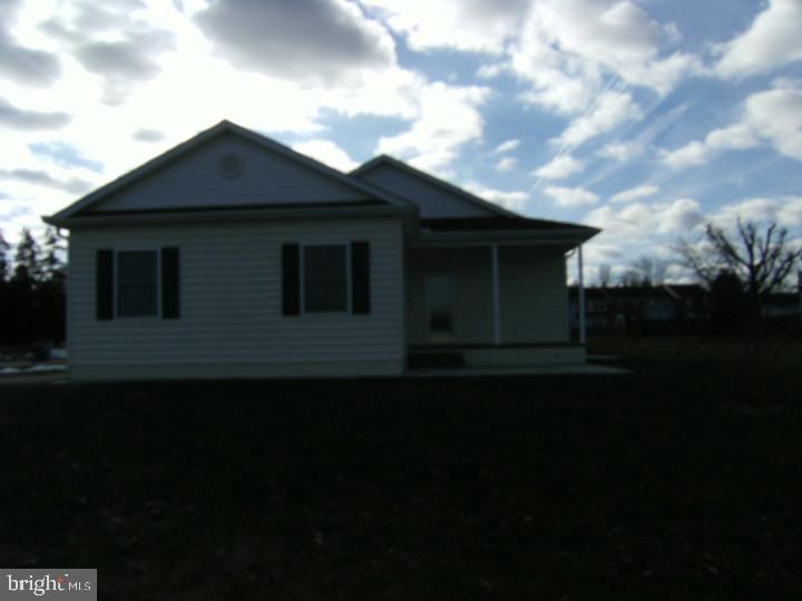 102 MEETINGHOUSE LANE