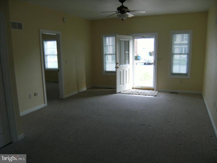 102 MEETINGHOUSE LANE