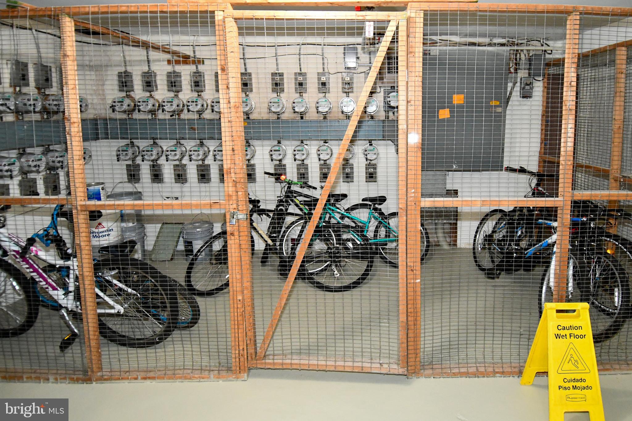 TIMBERLANE VILLAGE GARDEN CONDOMINIUMS - Residential