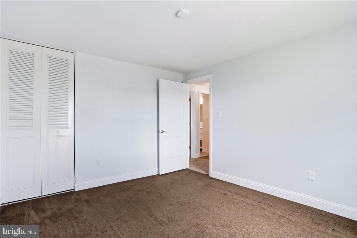 GLADE TOWN - Residential