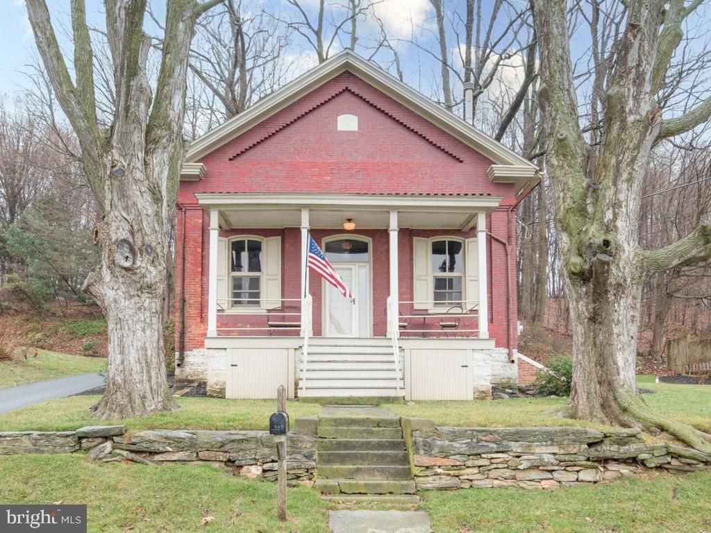 Photo of 820 WINTER HILL RD, STRASBURG, PA 17579 (MLS # PALA2031538)