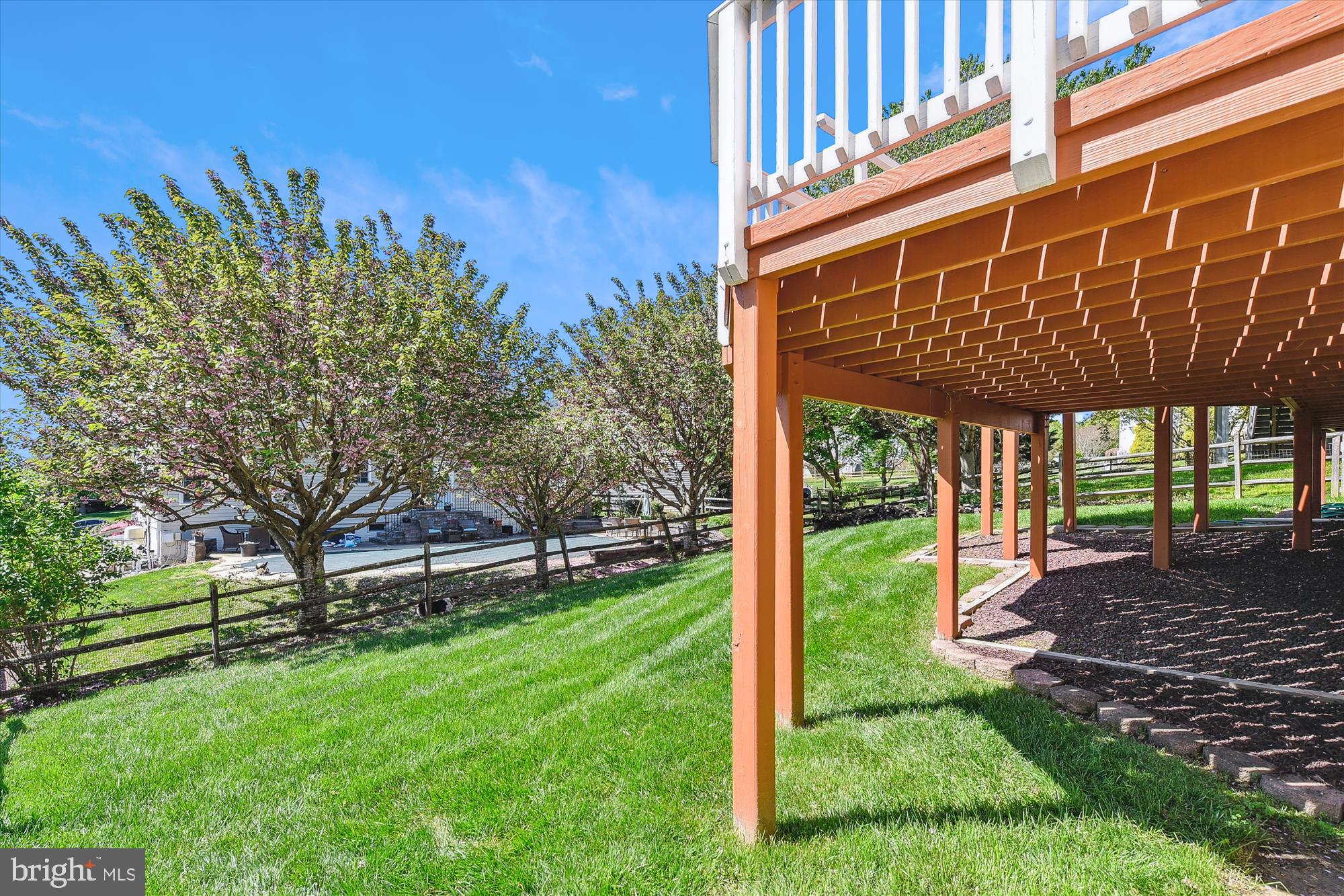 COUNTRY WALK - Residential