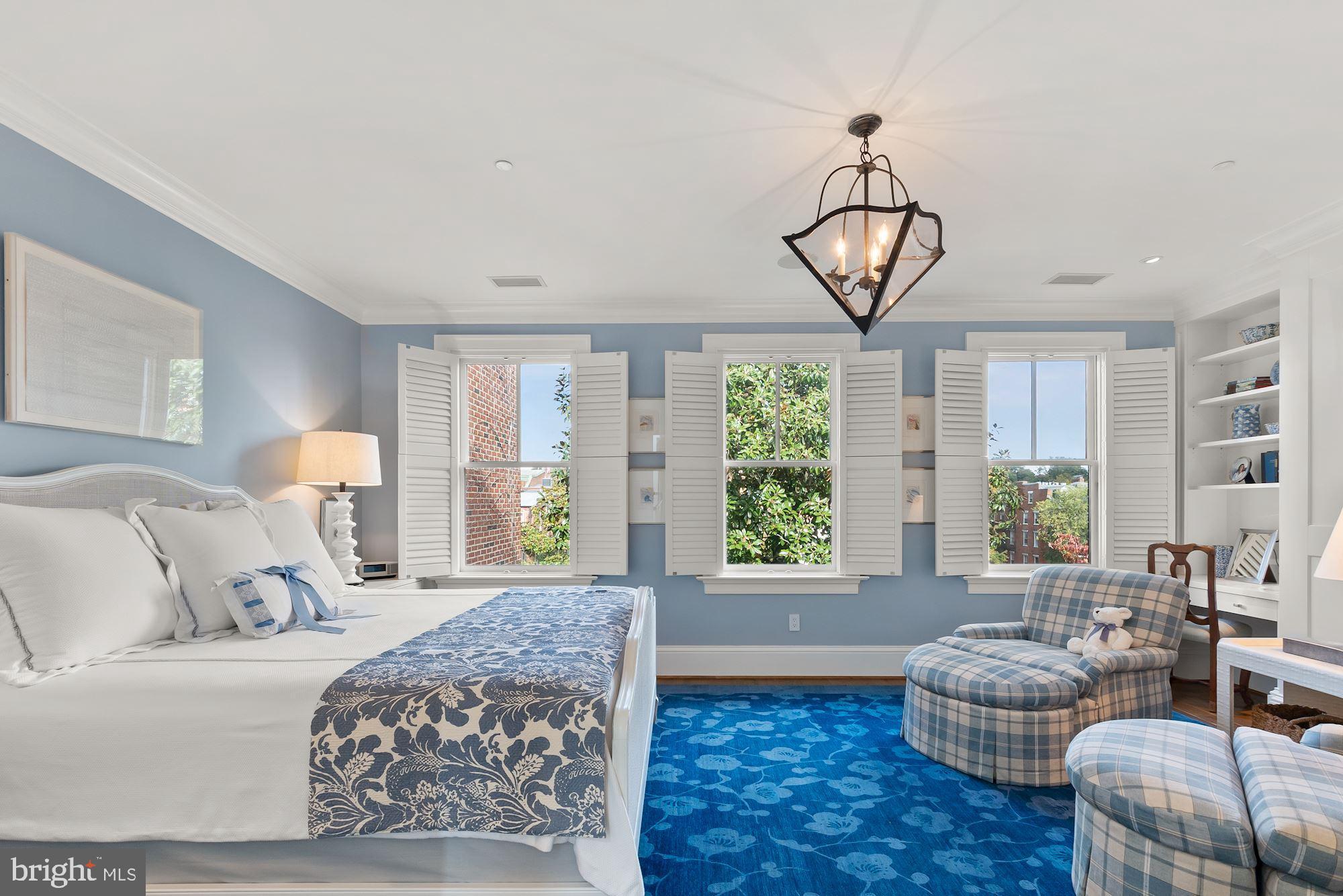 GEORGETOWN - Residential