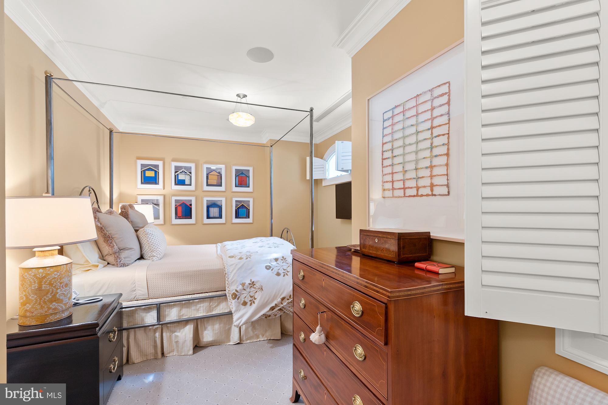 GEORGETOWN - Residential