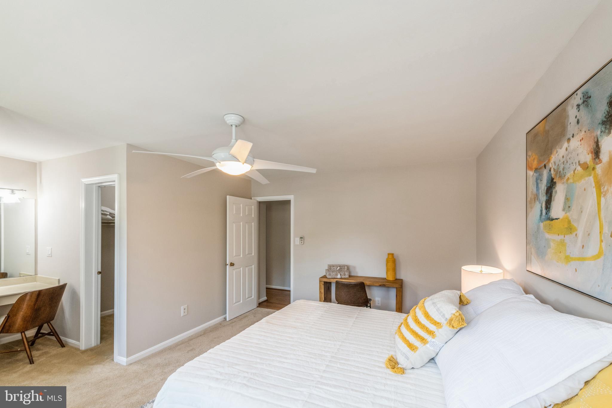 NORTON SQUARE - Residential