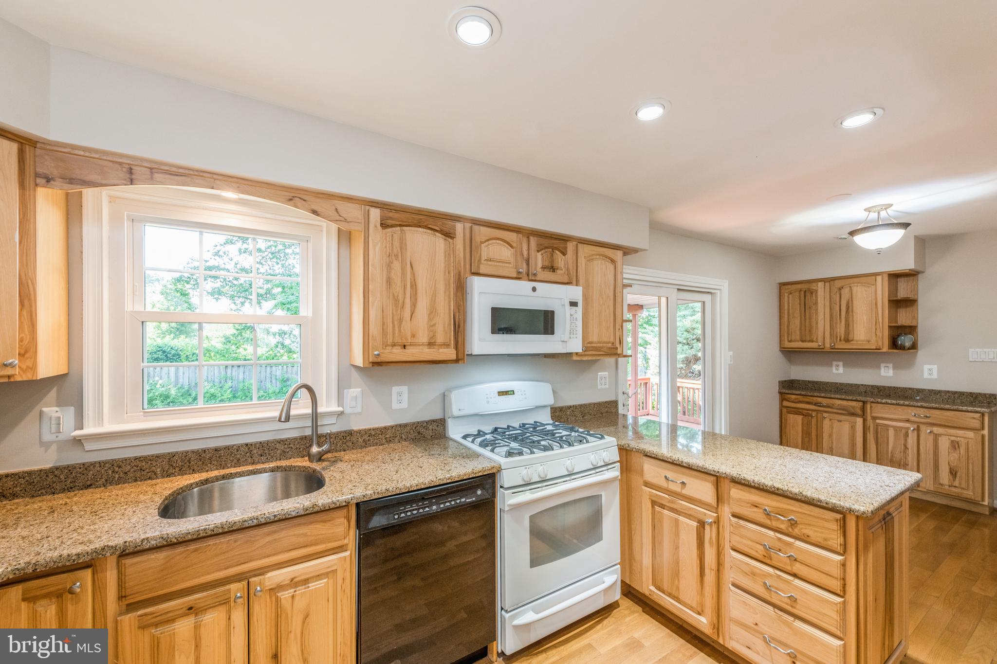 NORTON SQUARE - Residential