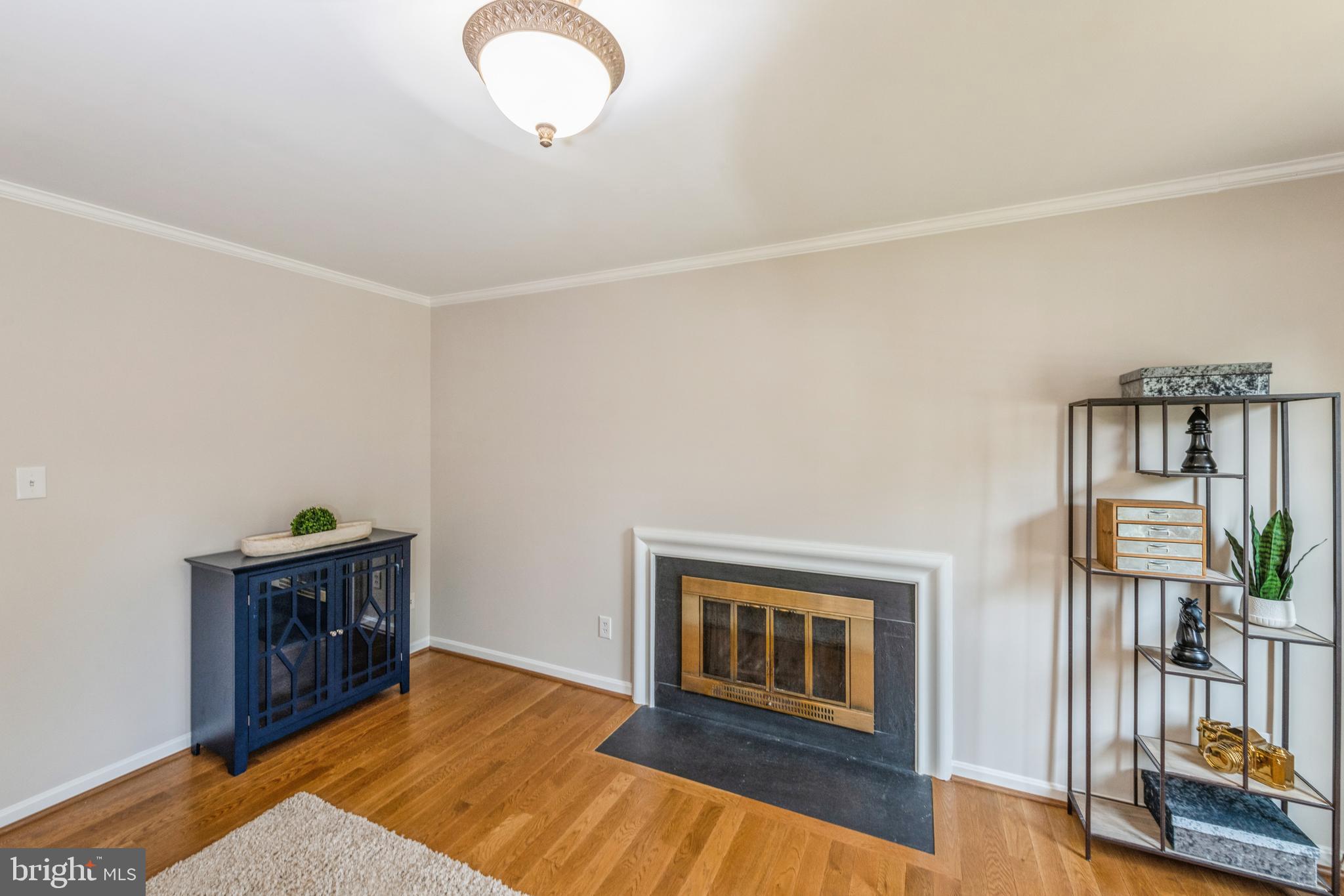 NORTON SQUARE - Residential