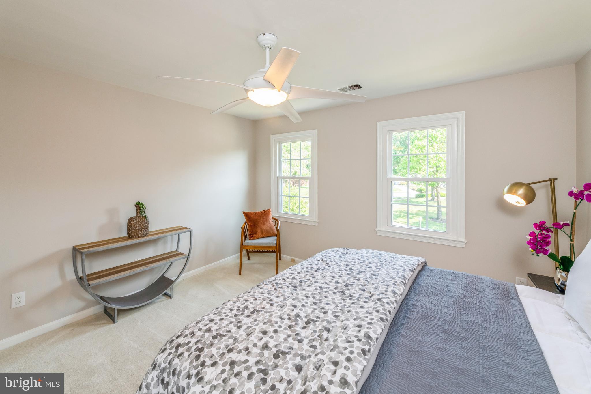 NORTON SQUARE - Residential