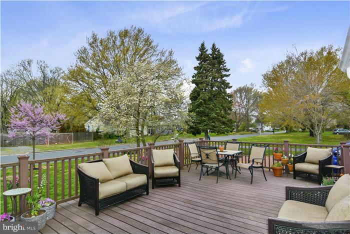 EASTON - Residential