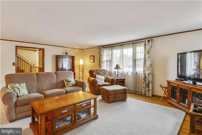 EASTON - Residential