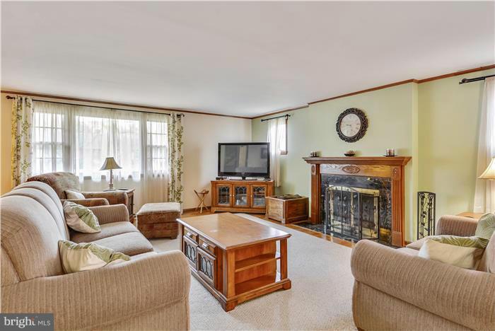 EASTON - Residential