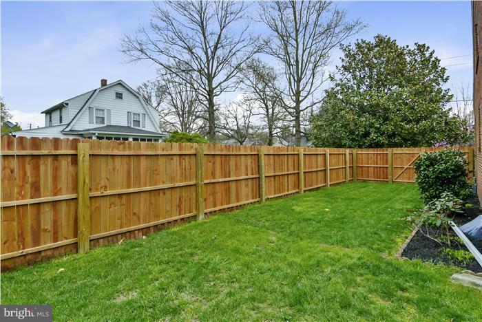 EASTON - Residential