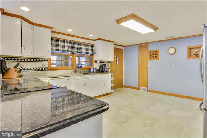 EASTON - Residential