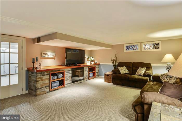 EASTON - Residential