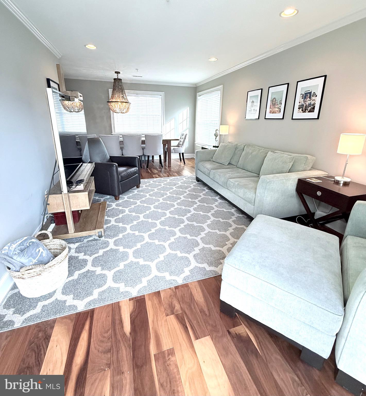 324 ROWLAND DRIVE