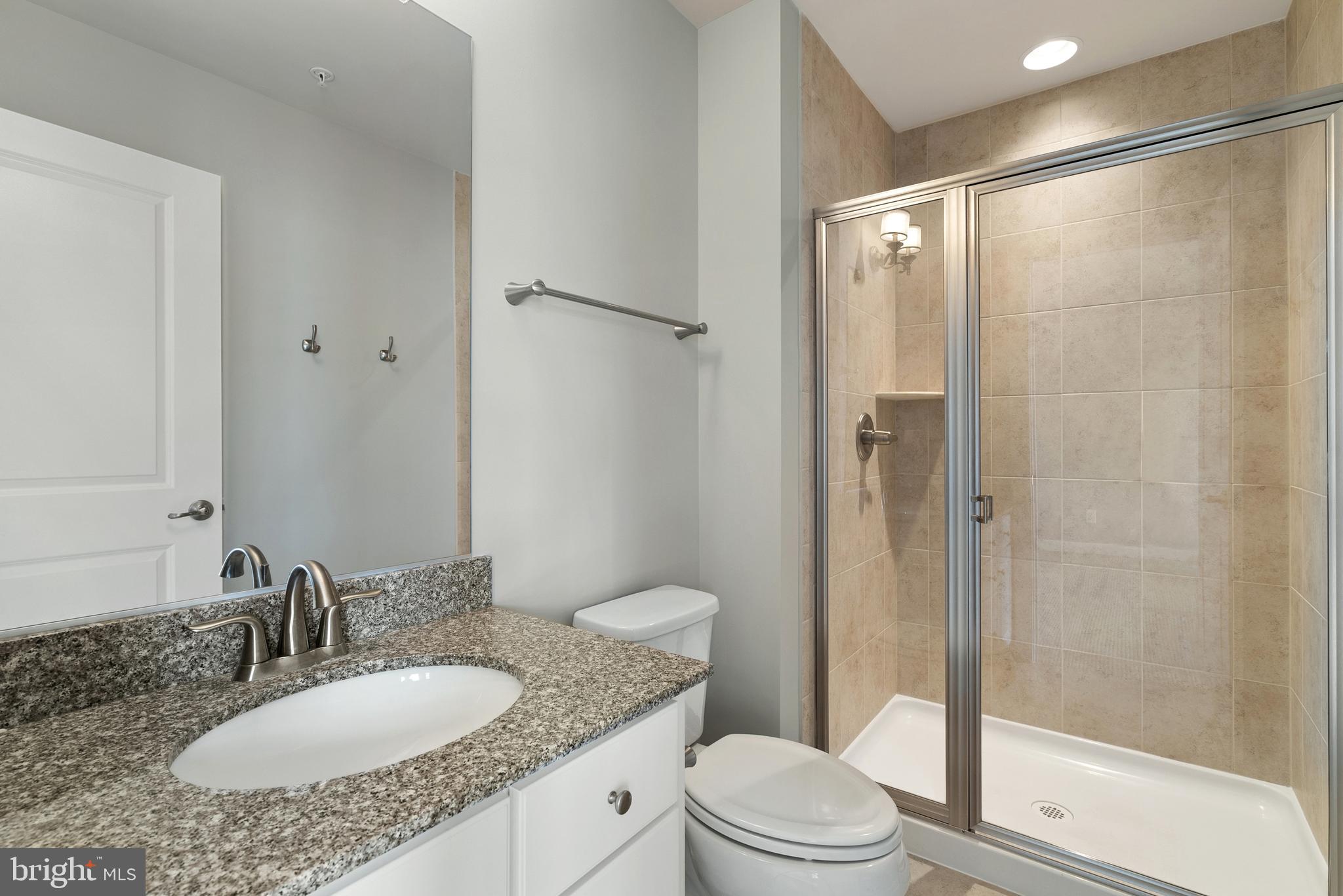 DISCOVERY SQUARE - Residential