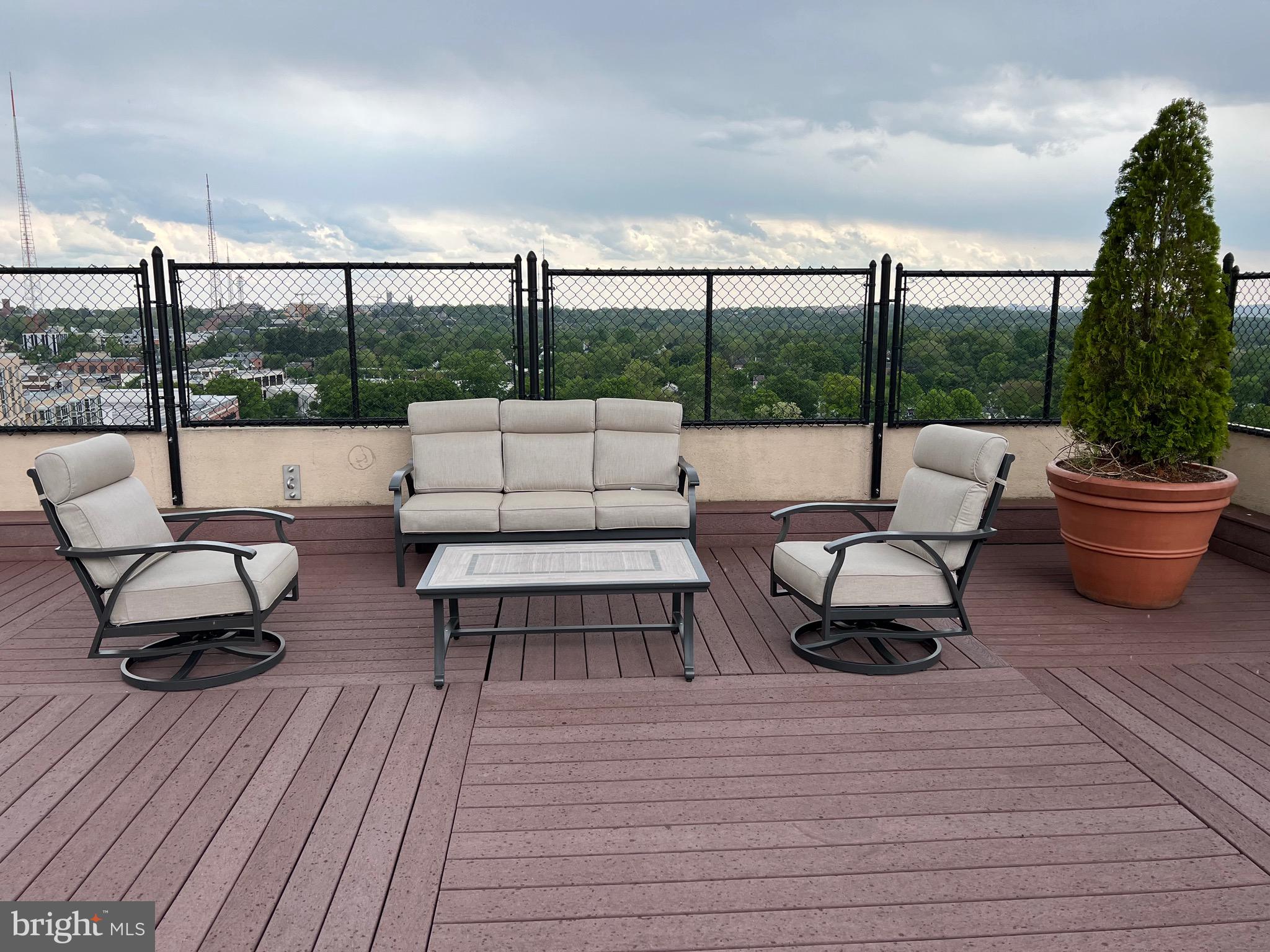 WILLOUGHBY OF CHEVY CHASE - Residential