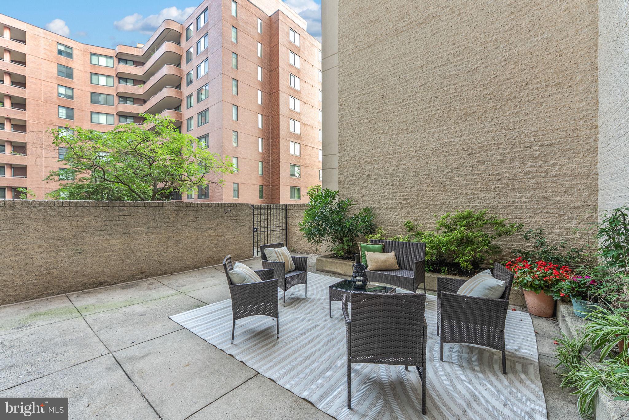 WILLOUGHBY OF CHEVY CHASE - Residential