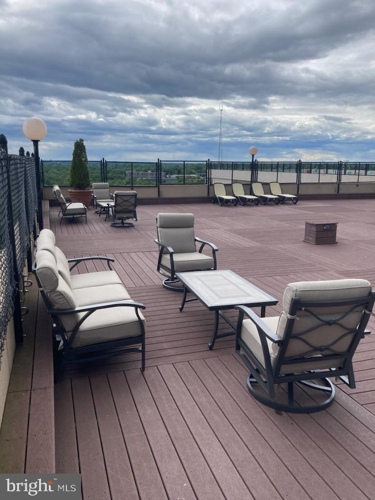 WILLOUGHBY OF CHEVY CHASE - Residential